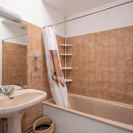 Lägenhet Proche & Casino Avec Balcon Et Parking Prive, - Fr-1-319-110 Arcachon